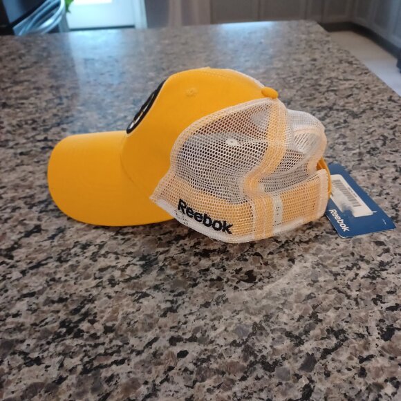 Reebok NHL Boston Bruins Cap Hat Mesh Trucker NEW - Picture 3 of 6